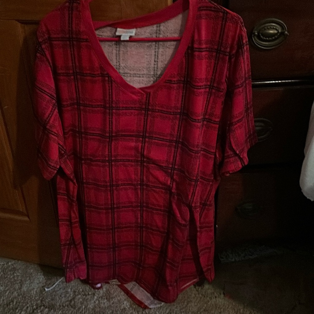 Lularoe 2x red and black plaid top